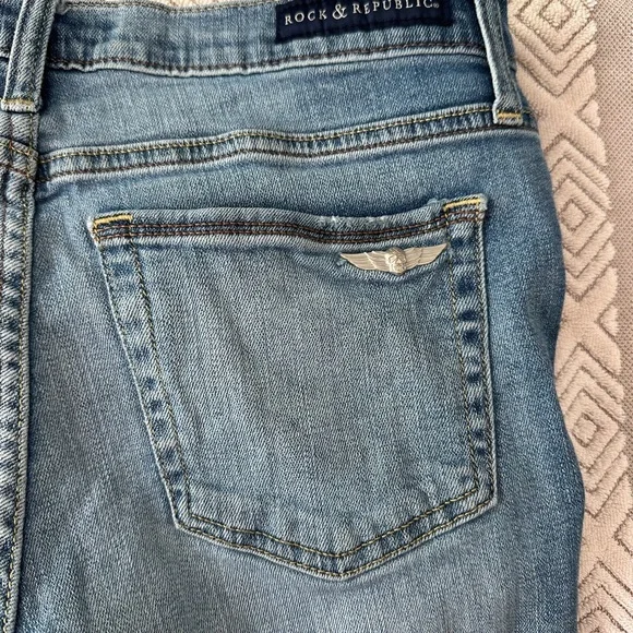 Rock & Republic Light Blue Denim Jean shorts - Picture 9 of 11